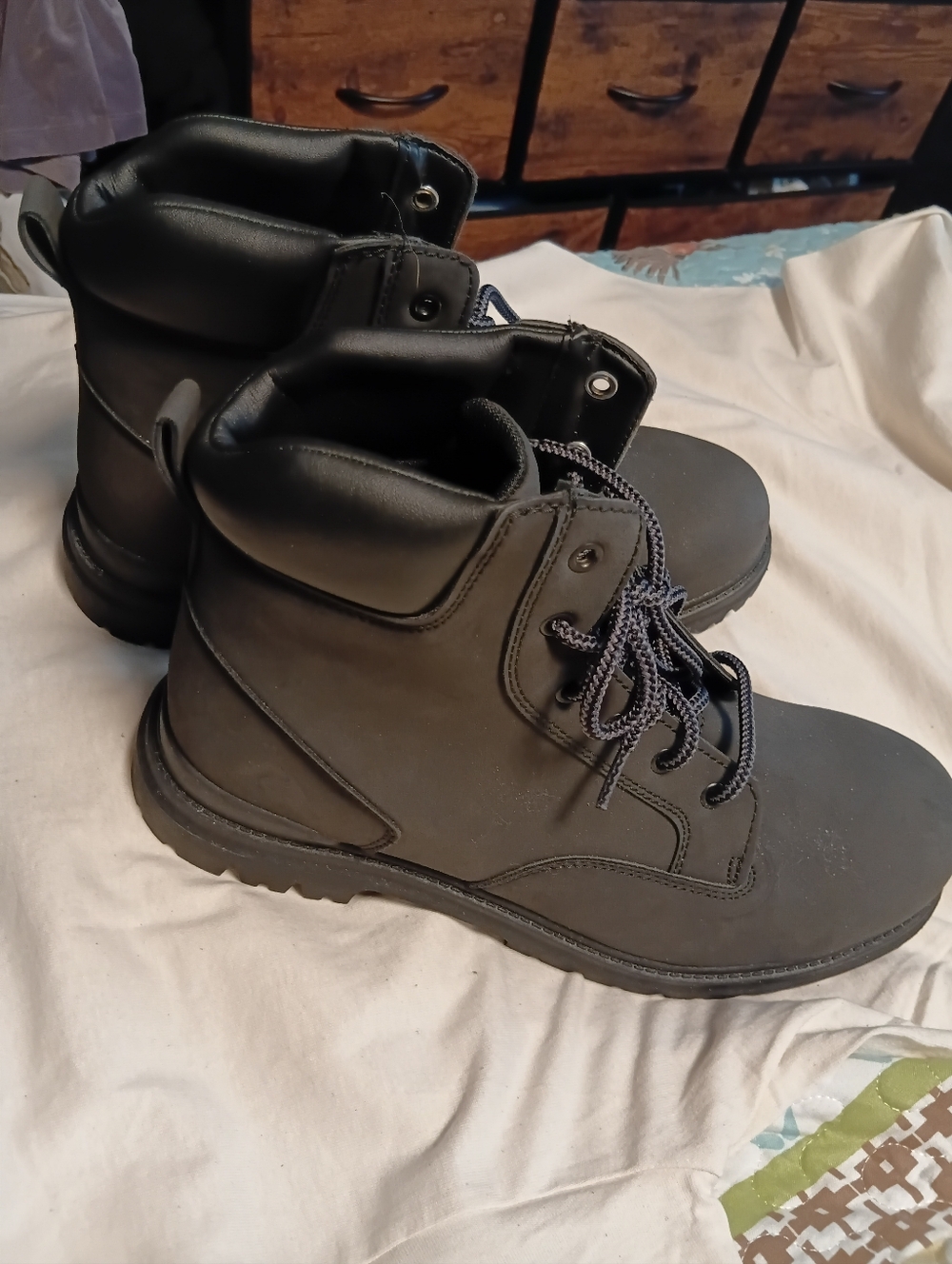 Men's Black Lace-Up Work Boots - Classic All-Weather Comfort